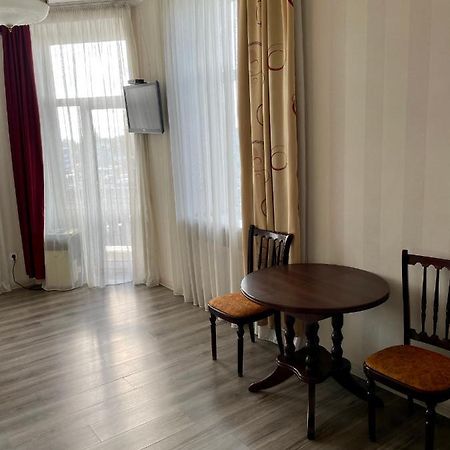 Apartment Studio-біля Вокзалу-недалеко від Центру-Городоцька 151 Львів Екстер'єр фото
