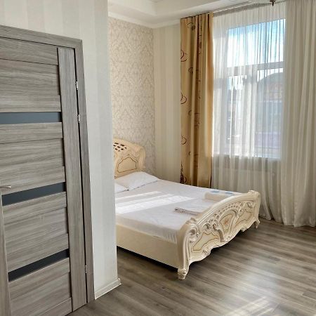 Apartment Studio-біля Вокзалу-недалеко від Центру-Городоцька 151 Львів Екстер'єр фото