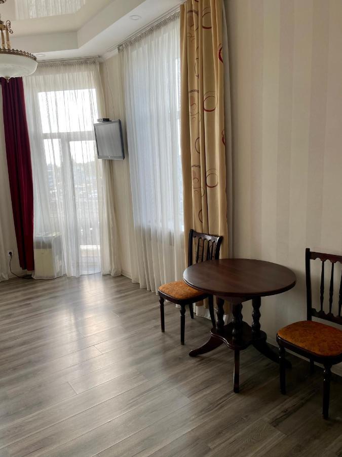 Apartment Studio-біля Вокзалу-недалеко від Центру-Городоцька 151 Львів Екстер'єр фото